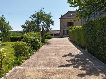 Grande maison familiale en pierre Volumes, confort et pote