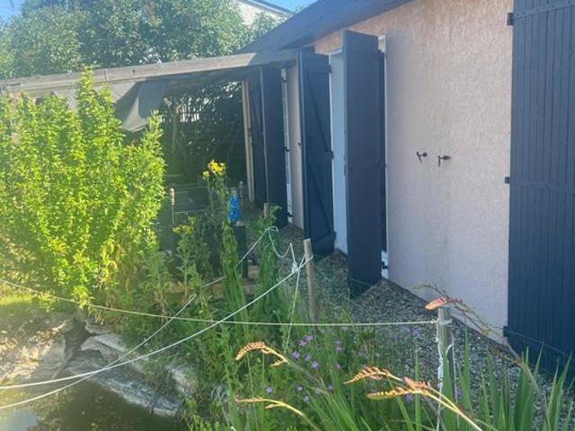 Grande maison familiale F6 avec piscine, jardin et garage