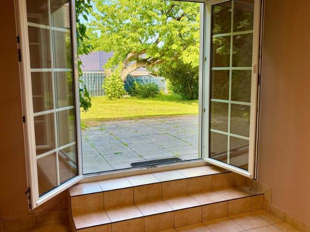 Grande maison familiale lumineuse – 177 m² – 6 chambres – Terrain arboré de 852 m²