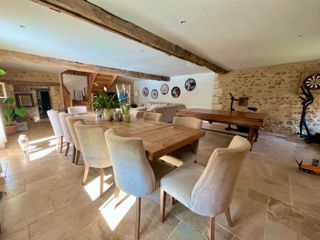 Grande maison familiale rénovée 6 chambres entre Périgueux et Bergerac