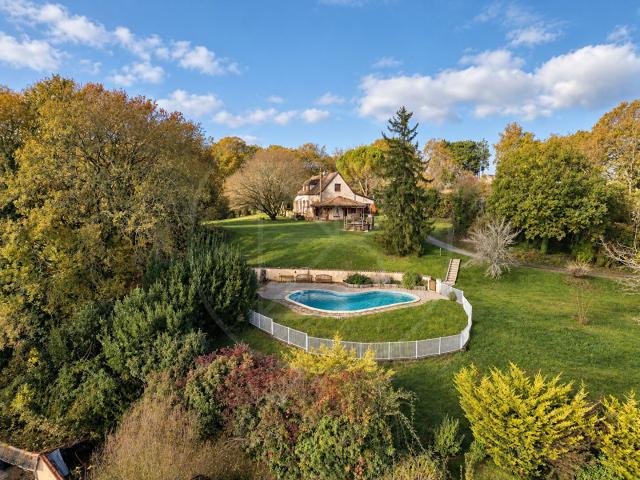 Grande maison périgourdine entièrement rénovée 243m² Montcaret