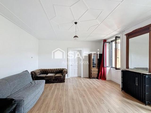 Grande maison pleine de charme