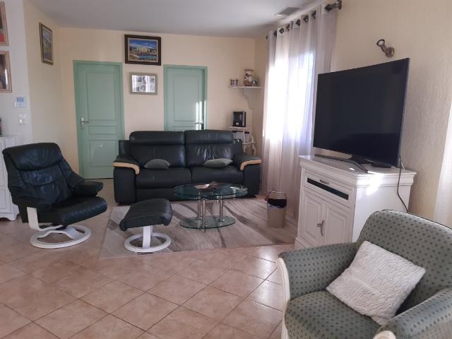 Grande Maison récente sans travaux + grand garage+ dépendanc. 130m² Caves