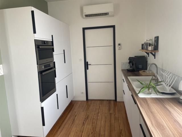 GRANDE MAISON sur un parc de 1500m2. 160m² Buzet Sur Baïse