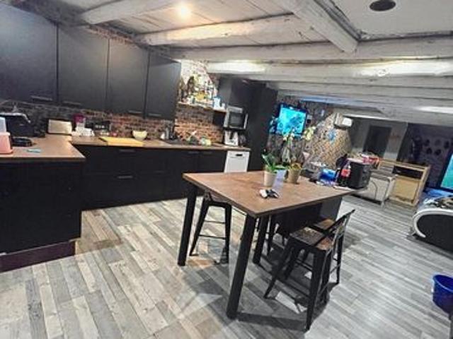 MAISON FAMILIALE