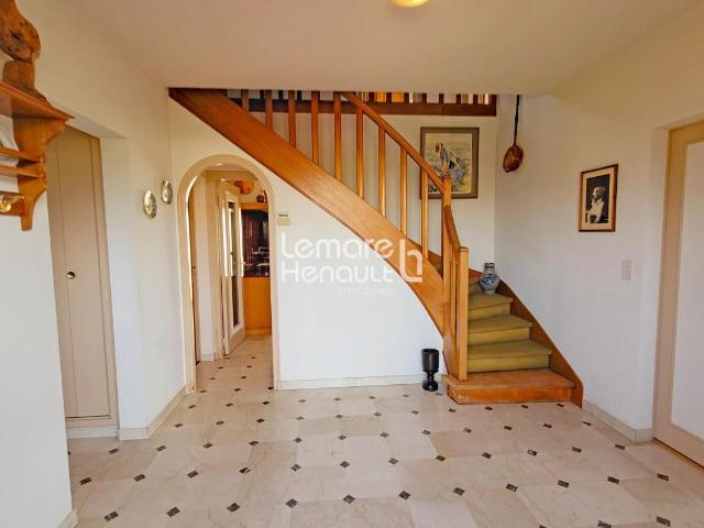 Grande maison 172m² s/sol total, 4/5 chambres sur 2600 m²