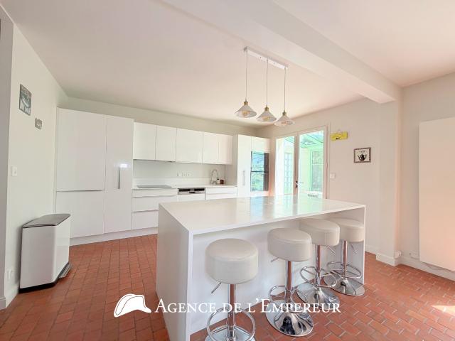 Grande maison 237 m2 Buzenval
