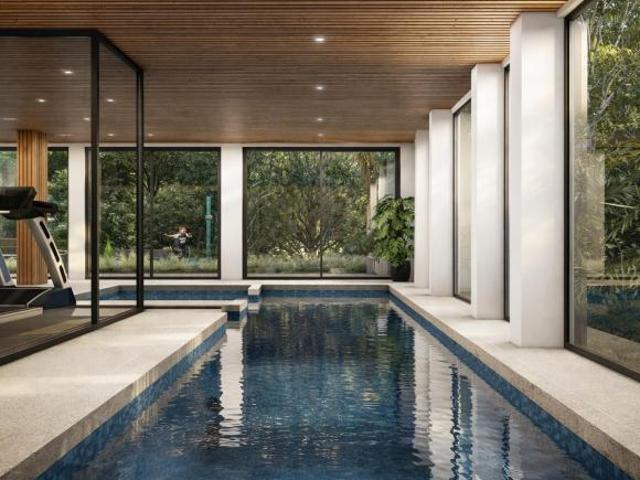 Grande Potencial! Terreno de 700 m² com Estrutura Construída