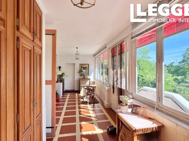 Grande propriété familiale avec 2 studios indépendants, piscine et accès rivière à 10 min de Montauban