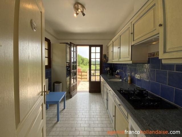 Grande terrasse et vue panoramique 101m² Anlhiac