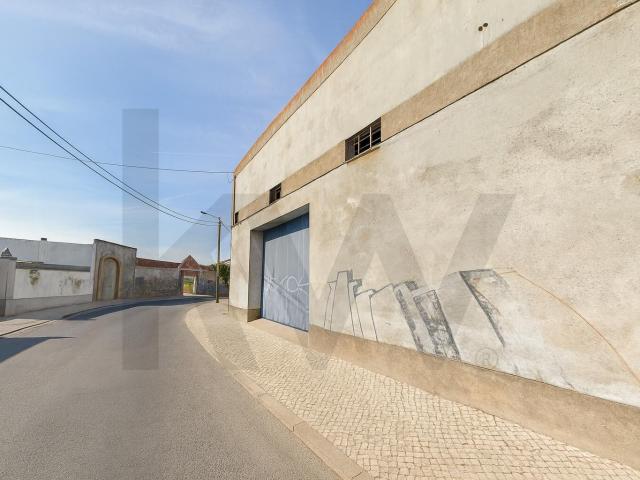Grande terreno urbano para armazém ou logística no Montijo. 2009m² Montijo e Afonsoeiro