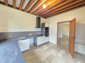 Grande Villa de type Familiale 212.38 m2 hab. sur Terrain de 1950 m2 clos, végétalisé 69340 FRANCHEVILLE