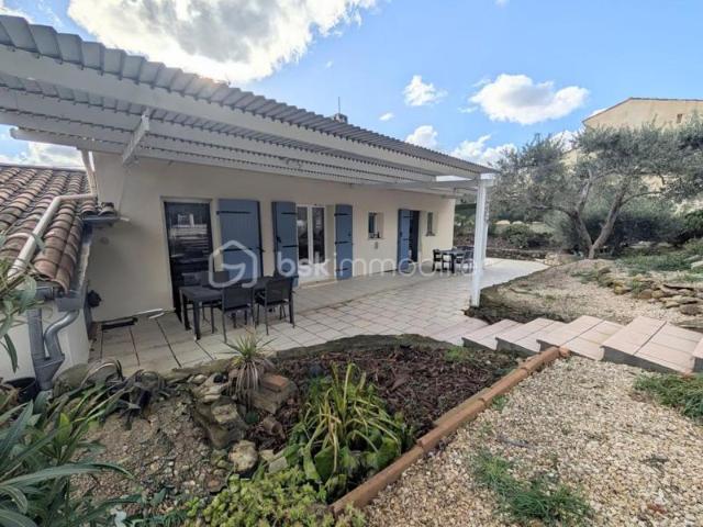 Grande Villa Familiale avec Accès Direct Colline – Avec Studio