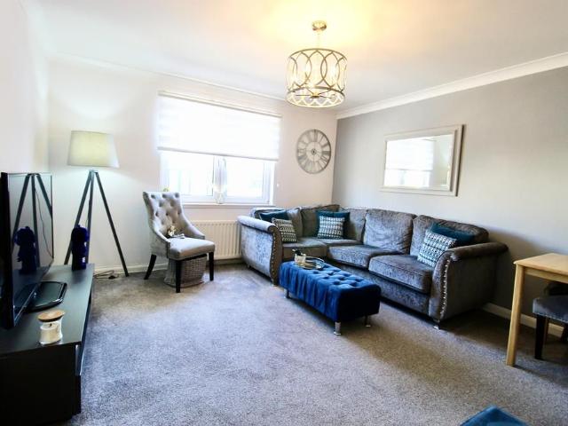 Grandholm Crescent, Mid Floor Flat AB22, 2 bed flat to rent, £825 pcm | PrimeLocation