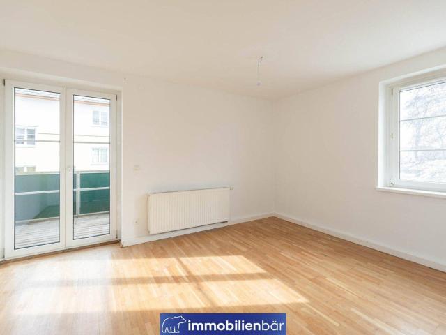 Grandios geschnittene 3 Zimmerwohnung inkl. Küche und Balkon nähe Stadtpark