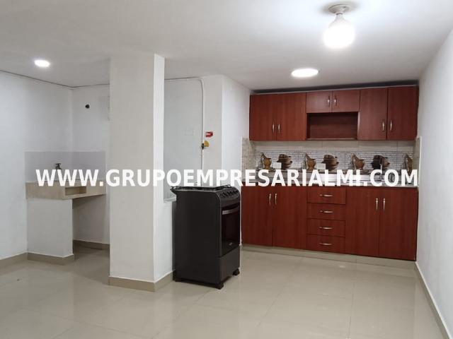 Grandiosa Casa Unifamiliar En Arriendo Sector Ancón Sur Cod: 31854