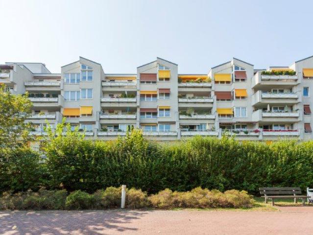 Grandiose 3 Raum Wohnung mit großen Balkon im Veilchenweg
