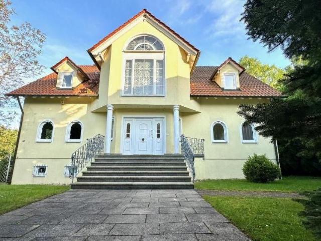 Grandiose Black Forest Villa available