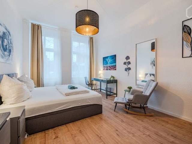 Grandiose Living Opposite Hausburgpark in Friedrichshain, Berlin Amsterdam Apartments for Rent