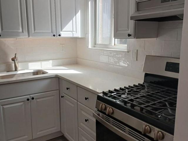Grandview Gardens Apartments 2 Bedroom Apartment for Rent at 82 Finderne Ave, Bridgewater, NJ 08807
