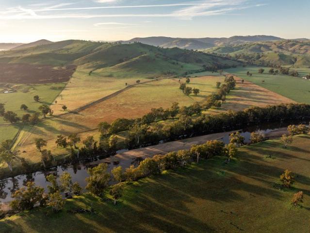 Grandview Prime Murrumbidgee River Frontage Flats
