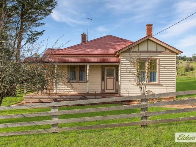 'Grandview' Quintessential Country Living in The Macedon Ranges