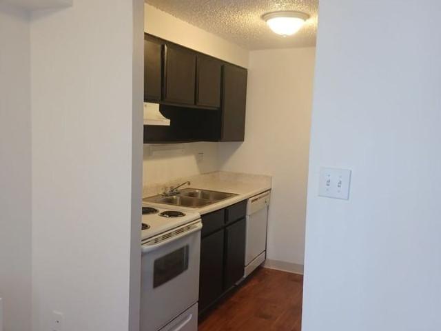 Grandview Towers 1 Bedroom Apartment for Rent at 1140 N Colorado Blvd, Denver, CO 80206 Hale