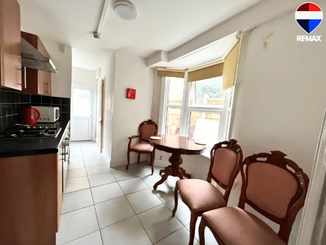 Granleigh Road, London E11 5 bed terraced house to rent £3,000 pcm £692 pw