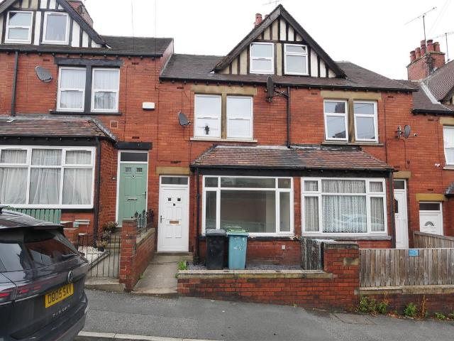 Granny Avenue, Churwell LS27, 3 bed terraced house to rent, £925 pcm | PrimeLocation