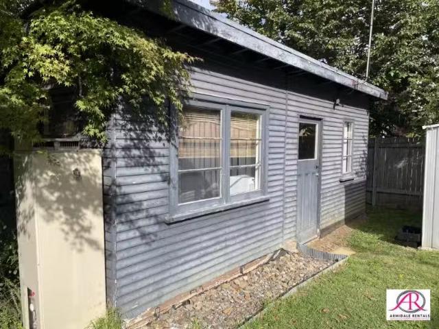 Granny Flat, 114 Handel St, Armidale House for rent Listed by.