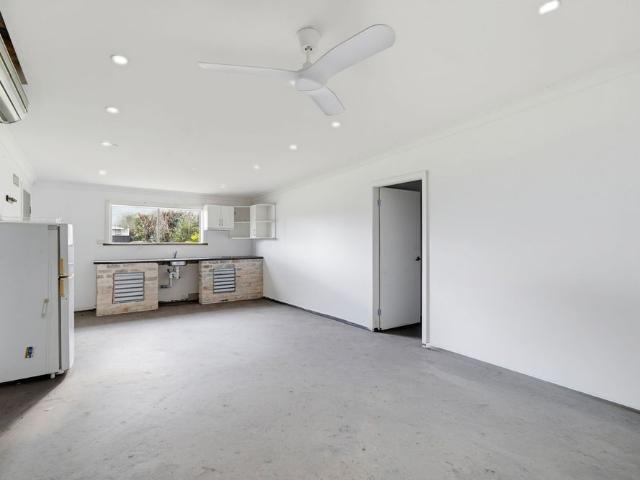 Granny Flat with Big Shed for Lease