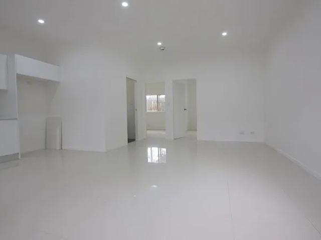 Granny Flat With Large Backyard