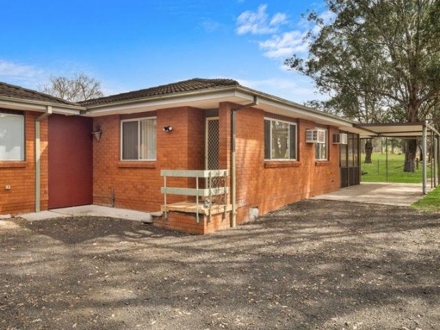 GRANNY FLAT WITH LARGE YARD AND RURAL OUTLOOK