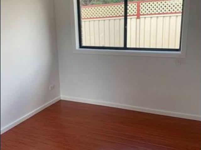 Granny flat for rent