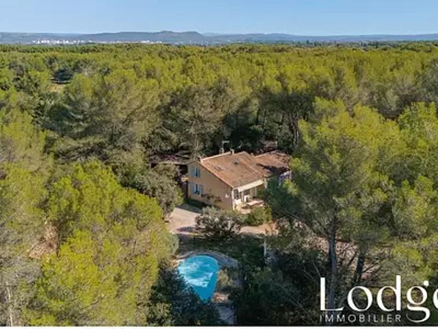 Grans 13450 Achat / Vente maison 15 pièces t15 piscine