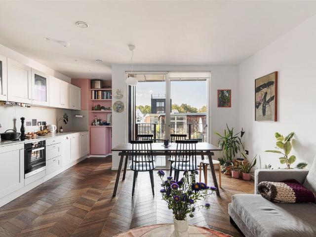 Gransden Avenue, Hackney E8, 1 bed flat to rent, £3,500 pcm | PrimeLocation