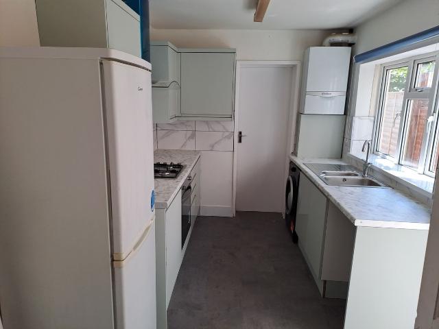 Grant Road, Croydon CR0, 3 bed terraced house to rent, £2,200 pcm | PrimeLocation