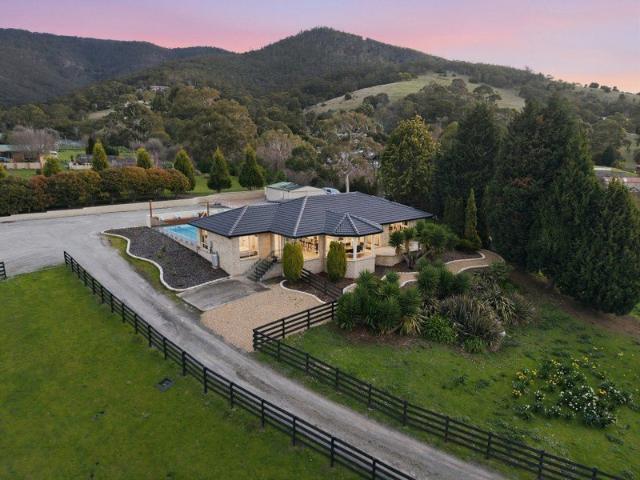 Granton Entertainer On A Hectare, Where The Pool Party And The Pony Paddock Share A Fence Line