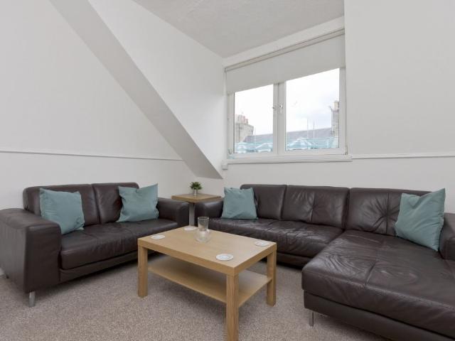Granton Place, Aberdeen AB10, 2 bed flat to rent, £600 pcm | PrimeLocation