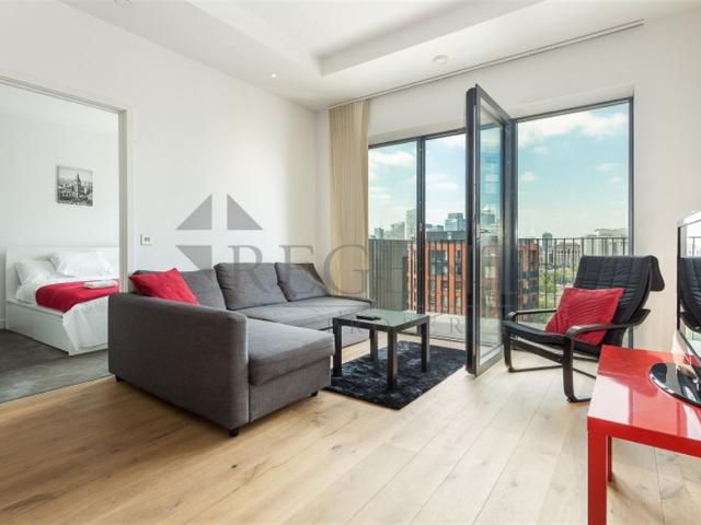 Grantham House, Botanic Square E14, 1 bed flat to rent, £2,450 pcm | PrimeLocation