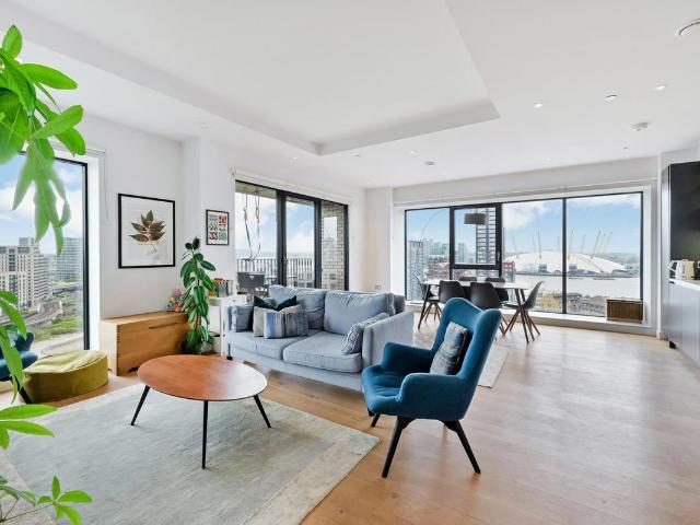 Grantham House, London City Island E14, 2 bed flat to rent, £3,150 pcm | PrimeLocation