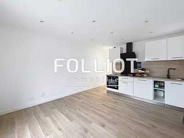 Granville 50400 Location appartement 2 pièces t2 au dernier étage parking