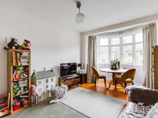 Granville Court, Stroud Green, N4