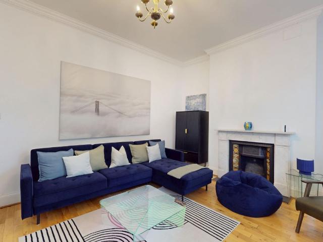 Granville Square, London WC1X, 3 bed flat to rent, £4,250 pcm | PrimeLocation