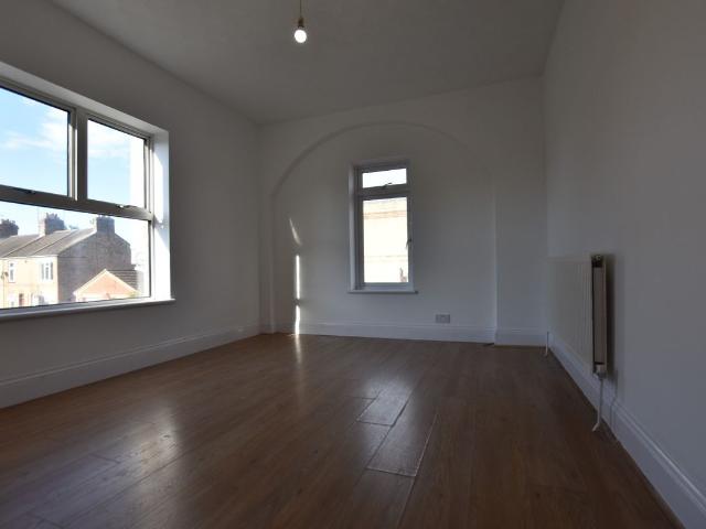 Granville Street, City Centre, Peterborough PE1, 2 bed flat to rent, £900 pcm | PrimeLocation