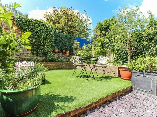 Granville Road, Tunbridge Wells, TN1 3 bed semi detached house to rent £2,100 pcm £485 pw