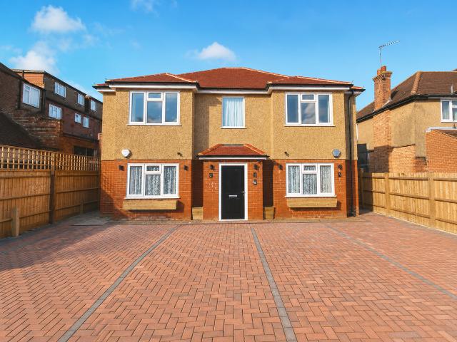 Granville Road, Hillingdon UB10, 1 bed flat to rent, £1,250 pcm | PrimeLocation