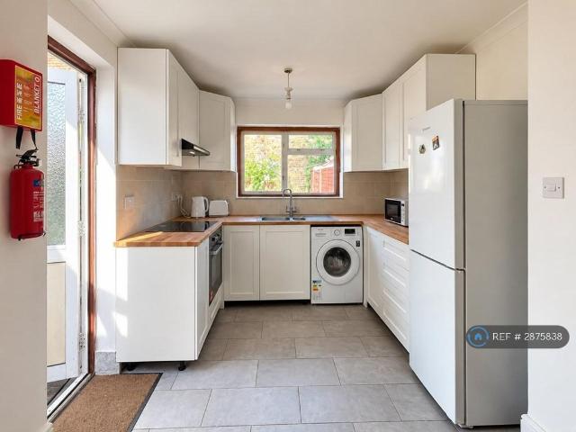 Granville Road, London, N22 5 bed terraced house to rent £4,000 pcm £923 pw