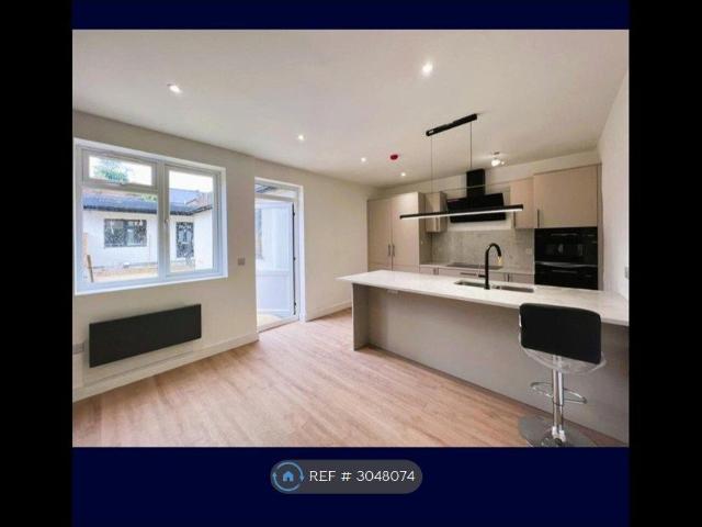 Granville Road, Luton LU1, 6 bed detached house to rent, £4,200 pcm | PrimeLocation