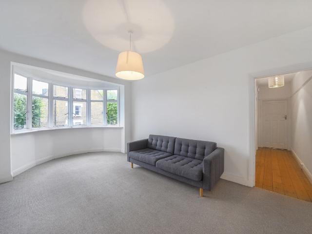 Granville Road, Stroud Green, London N4, 2 bed flat to rent, £2,100 pcm | PrimeLocation
